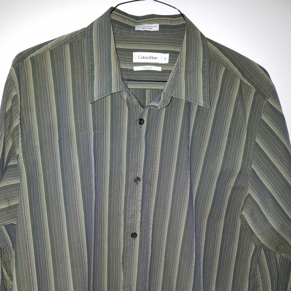 Men's dress shirt